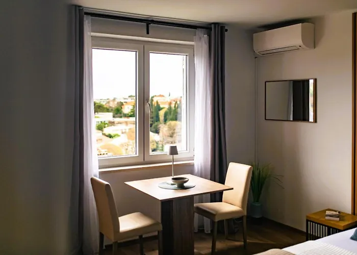 루마 스튜디오 *